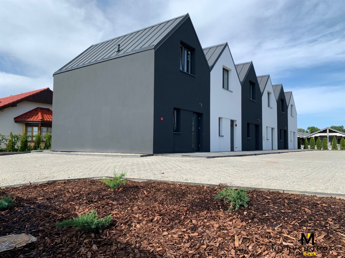 Domki nad morzem z parkingiem