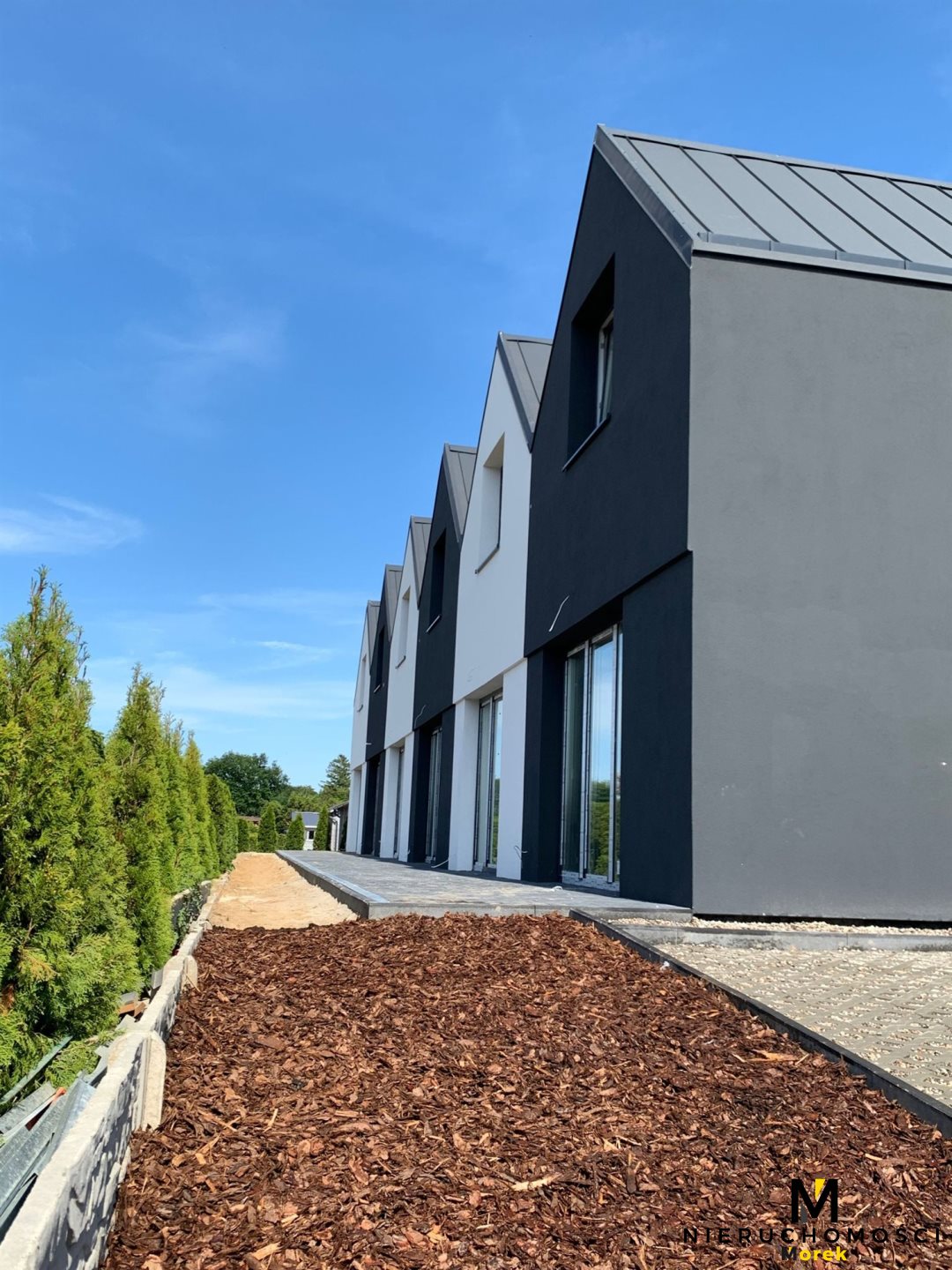 Domki nad morzem z parkingiem