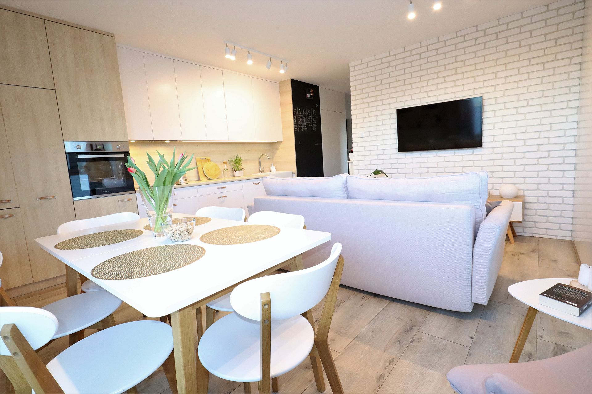 Urokliwe mieszkanie, świetna lokalizacja, 3 pokoje, Kołobrzeg ul. Bałtycka