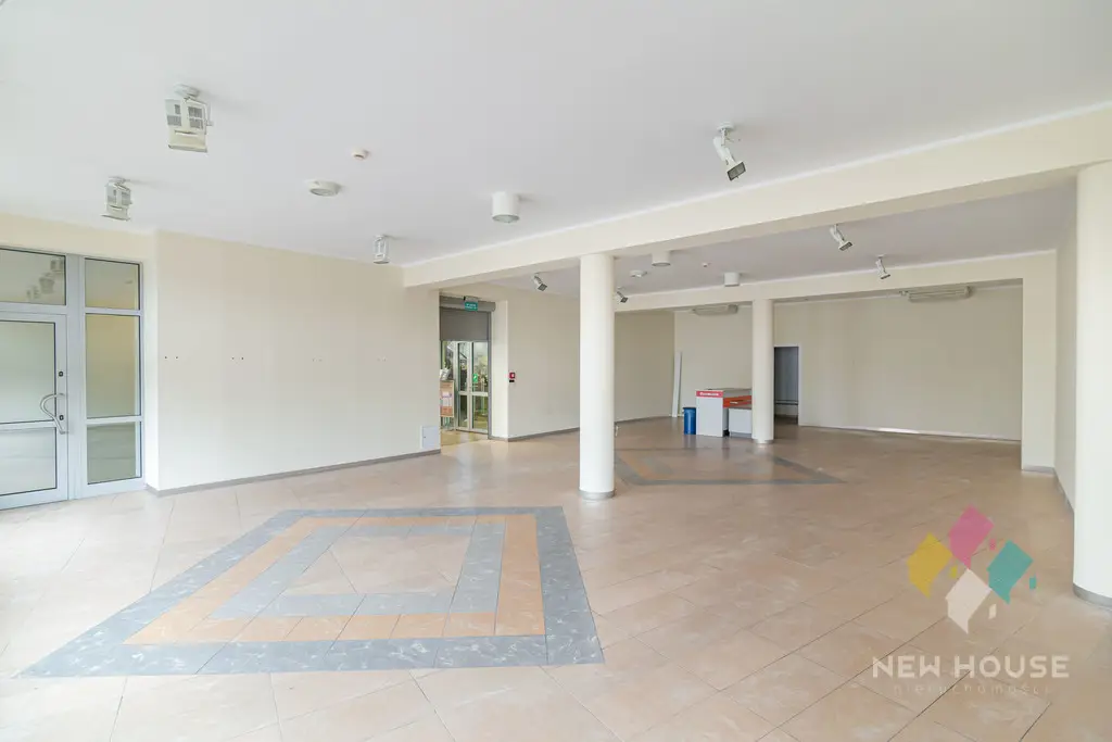 Lokal 137 m2 parter, witryna, Centrum miasta