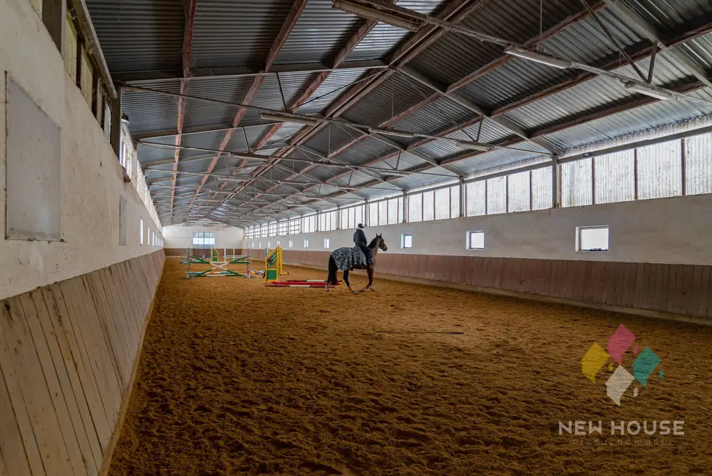 Dworek po renowacji, stadnina koni, duży potencjał