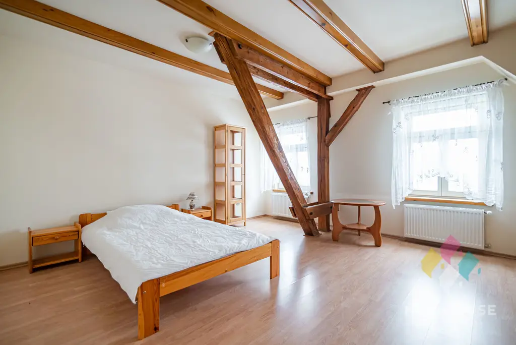 Dworek po renowacji, stadnina koni, duży potencjał