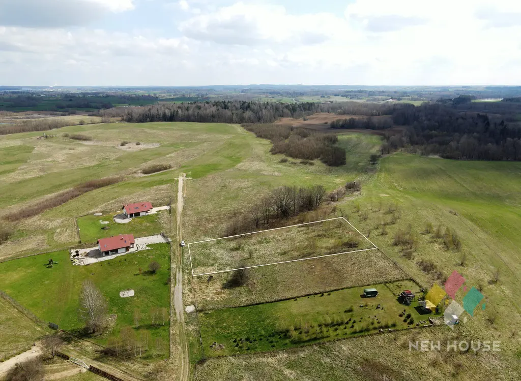 Działka w pobliżu jeziora z możliwością zabudowy