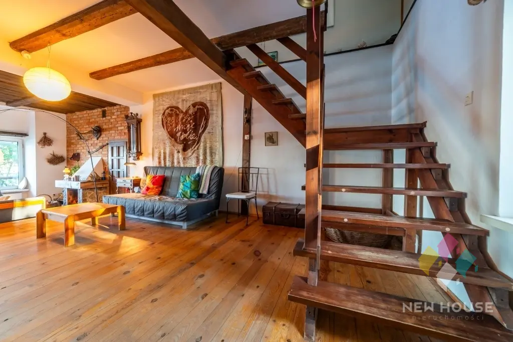 Stare Sady, dom z linią brzegową jeziora Tałty