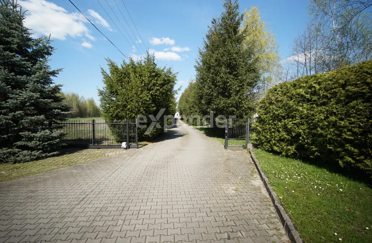 Budynek produkcyjno - usługowy, Borowa Rzeszów