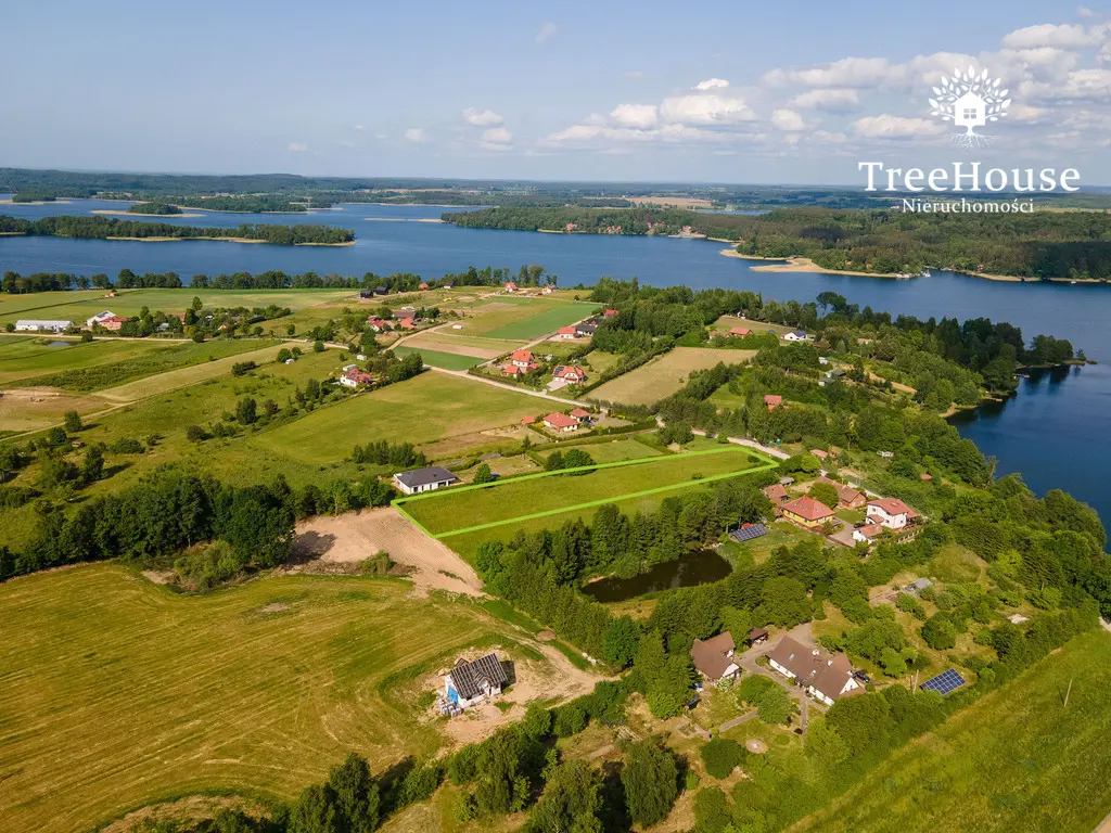 Działka nad Jeziorem Narie