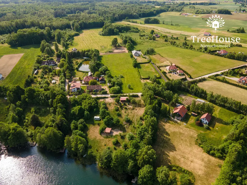 Działka nad Jeziorem Narie