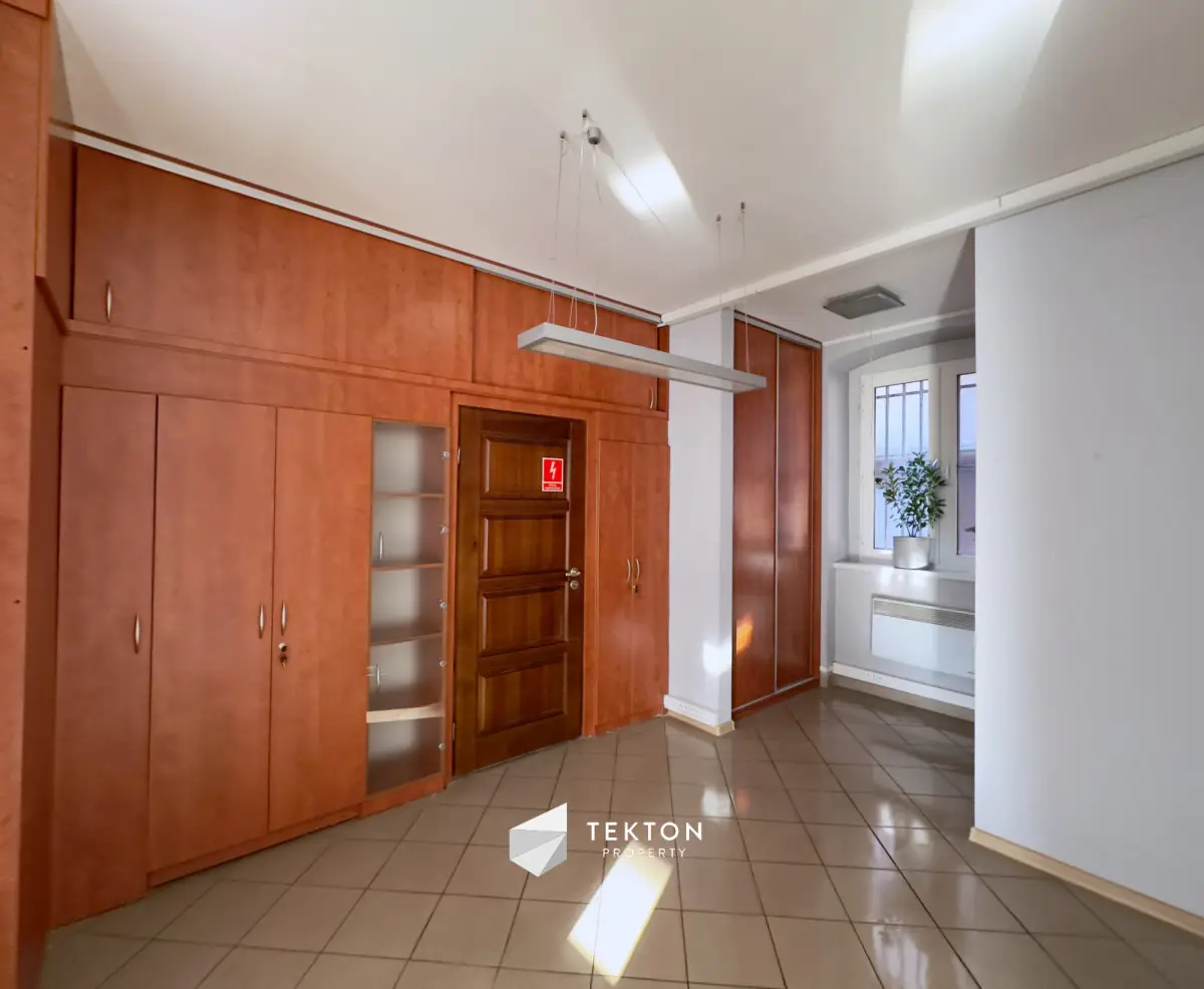 Jasny lokal na Łazarzu