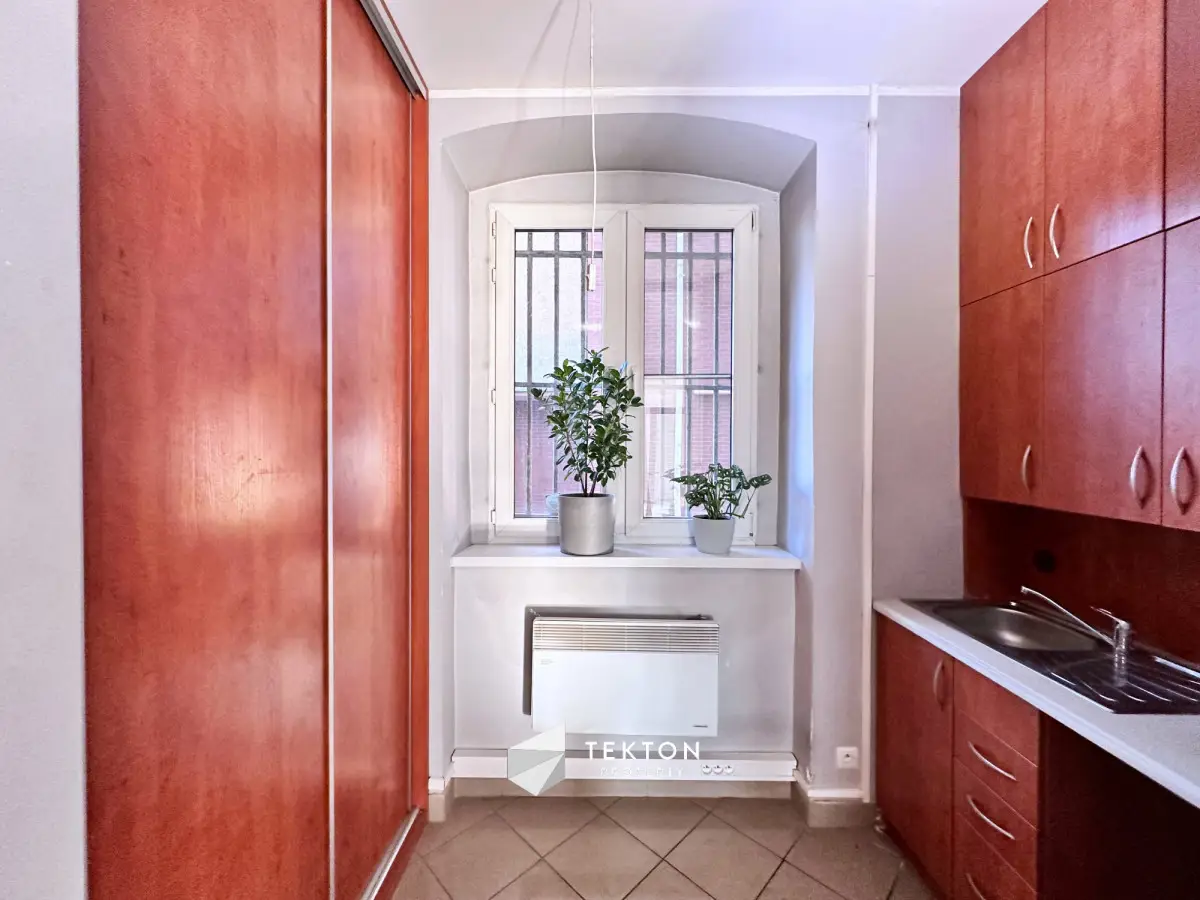 Jasny lokal na Łazarzu