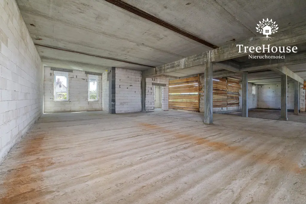 Budynek komercyjny do własnej adaptacji