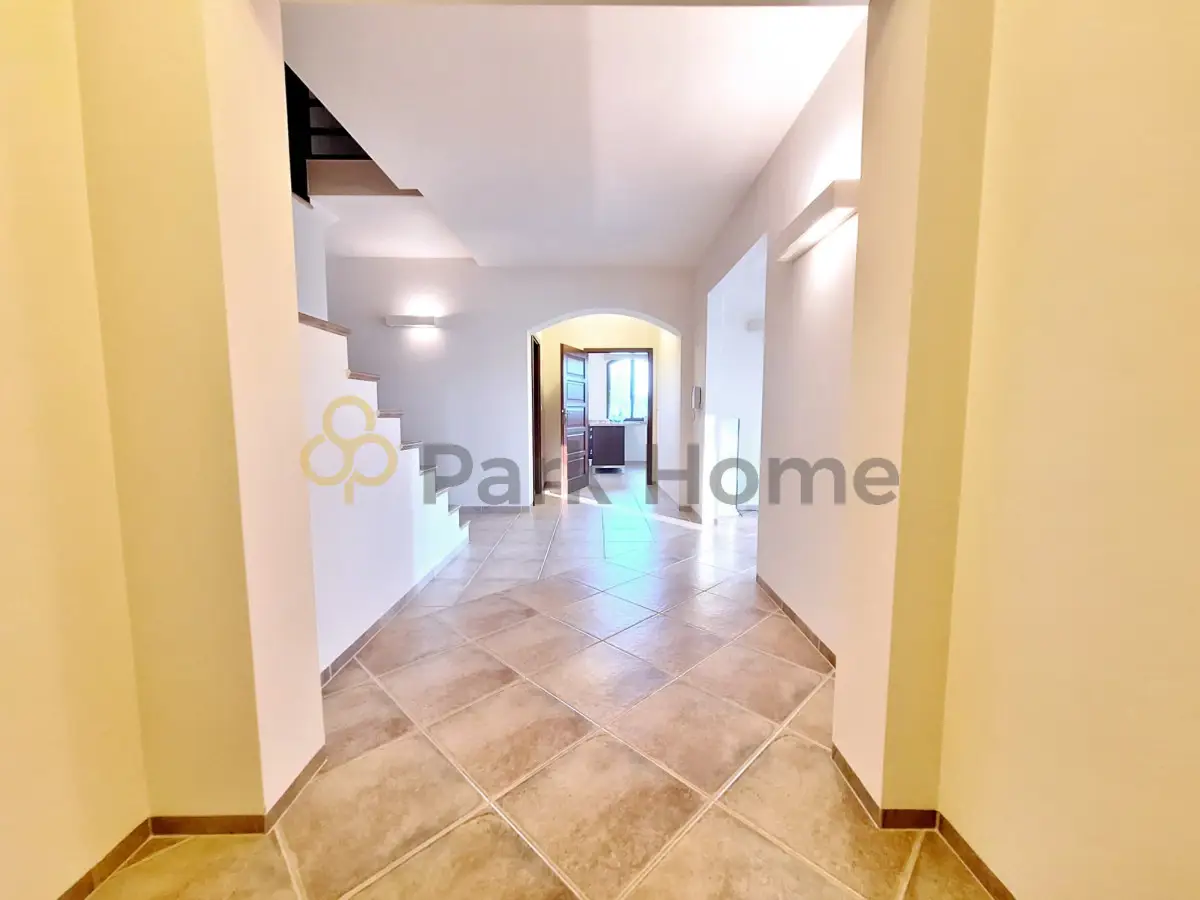 Dom, 7 pokoi 343 m² na sprzedaż - Iłowa