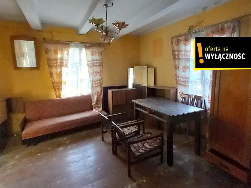 Dom z bala drewnianego na wsi Malkowice