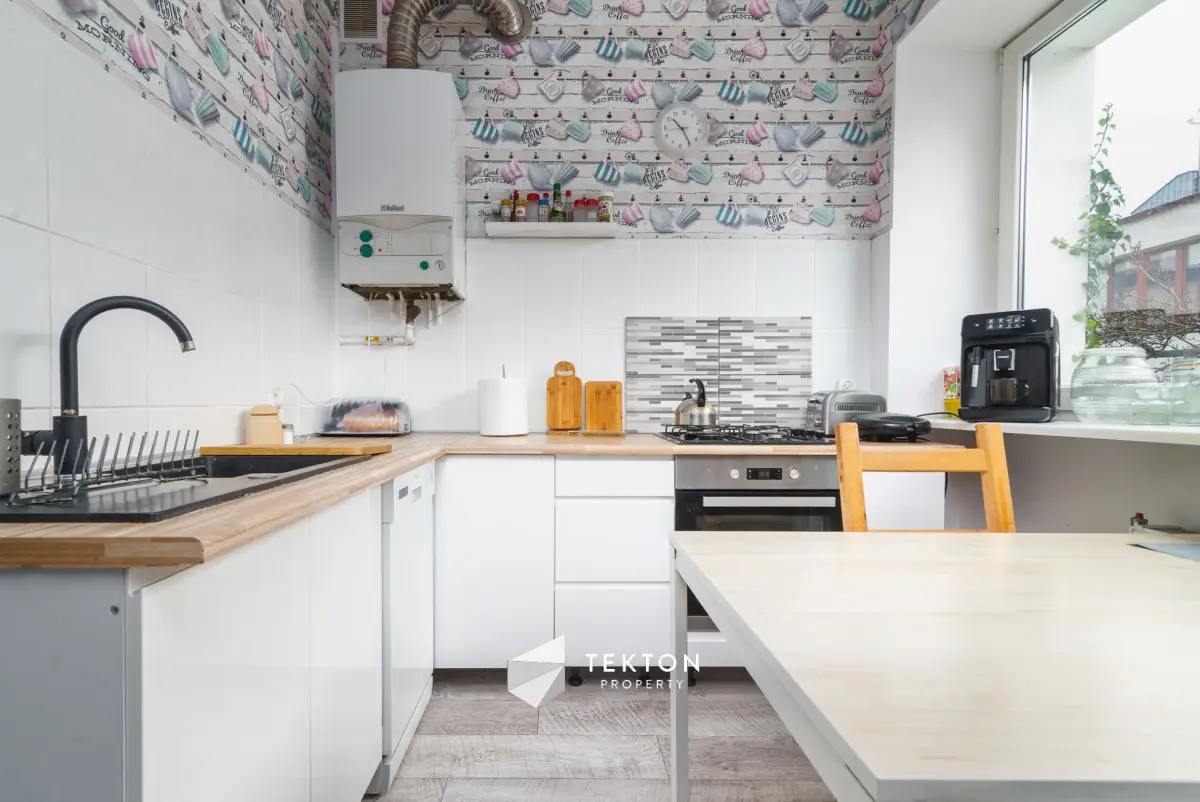 61 m2 z tarasem i ogrodem 41m2 strych po remoncie