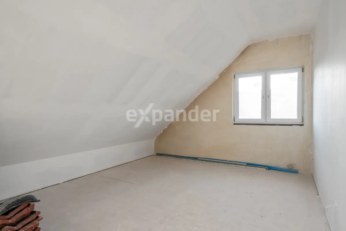 Uroczy dom w cichej okolicy-Bogdaszowice