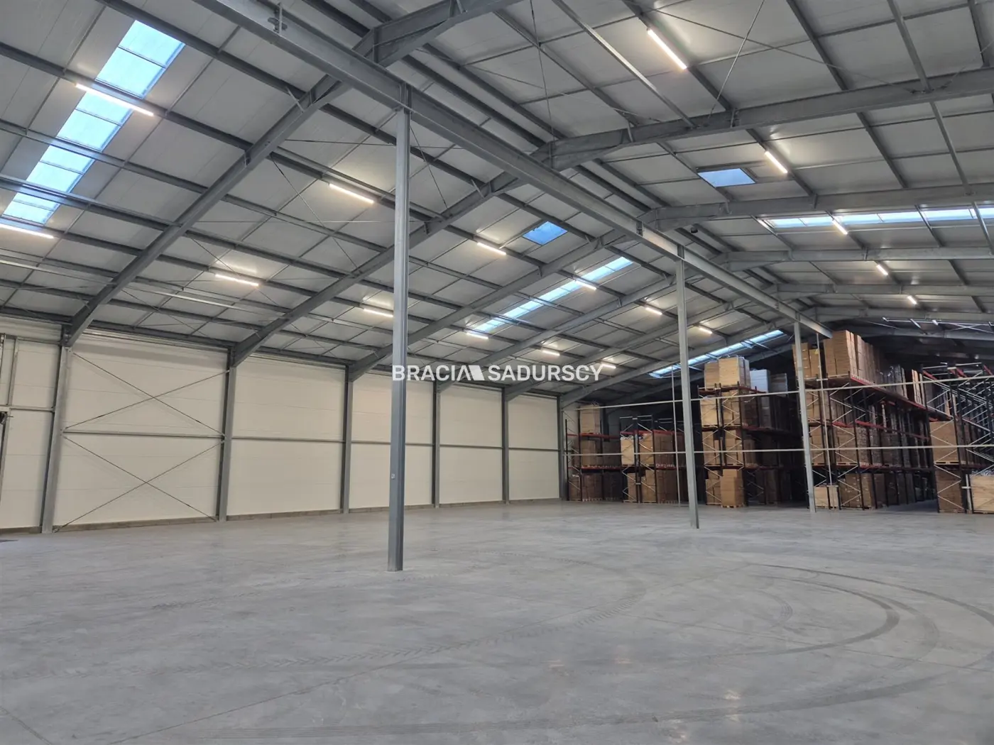 Hala/magazyn koło Skawiny