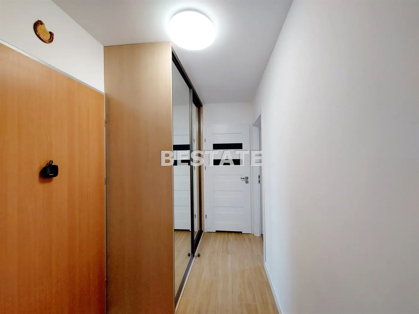 Dwupoziomowe,gotowe do zamieszkania,m.postojowe