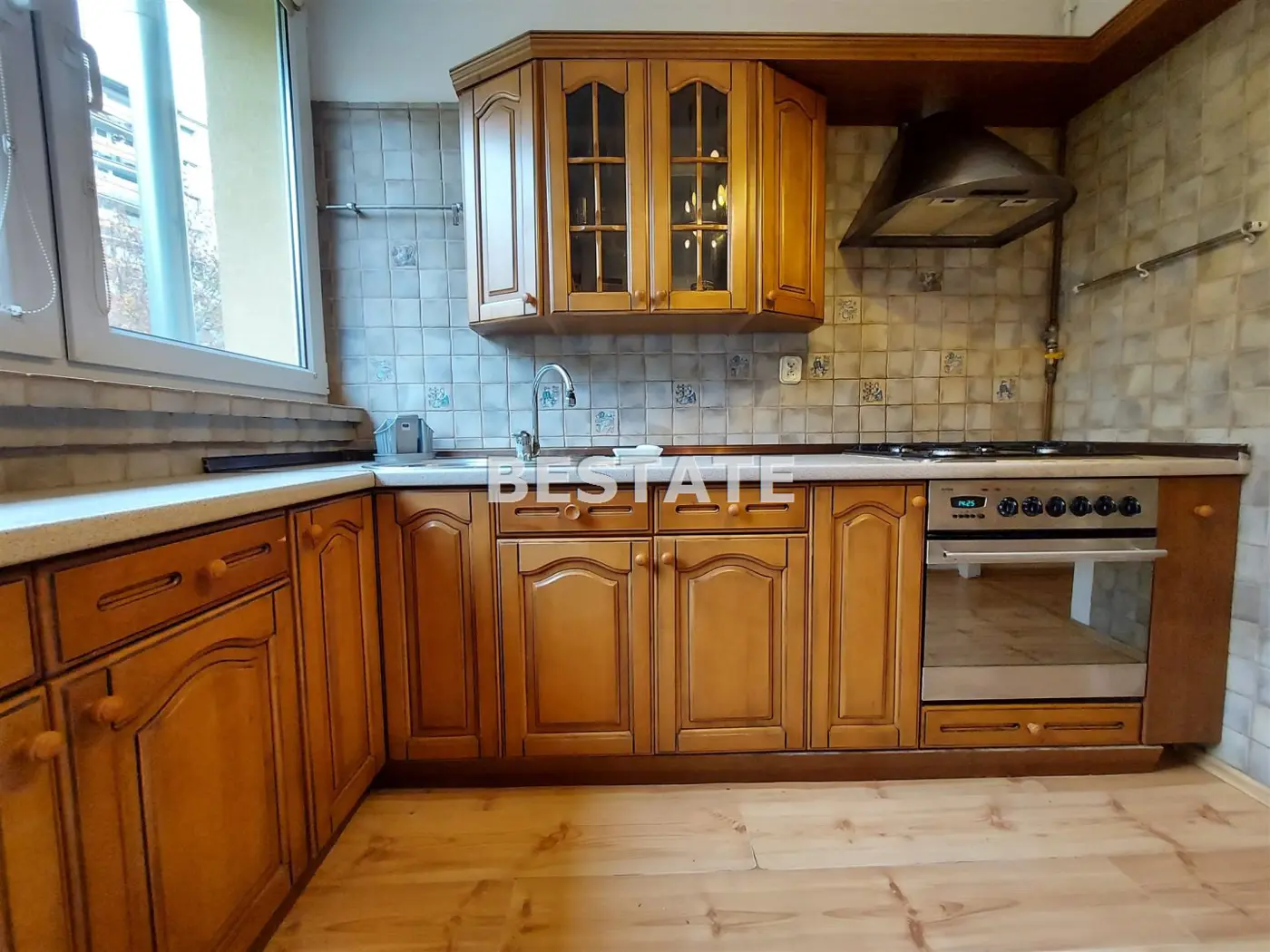 56m2, możliwe 3 pokoje,piwnica, Legnicka/Popowicka