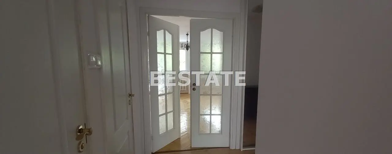 56m2, możliwe 3 pokoje,piwnica, Legnicka/Popowicka