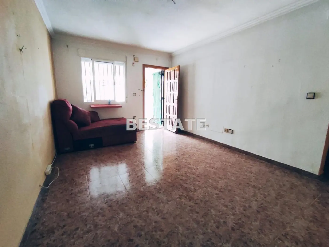 Bungalow 64 m.kw, obrzeża Alicante