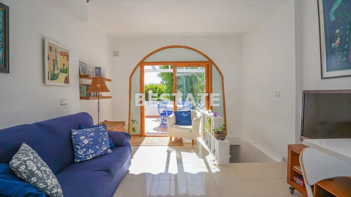 Mały domek z basenem, Alicante, Hiszpania