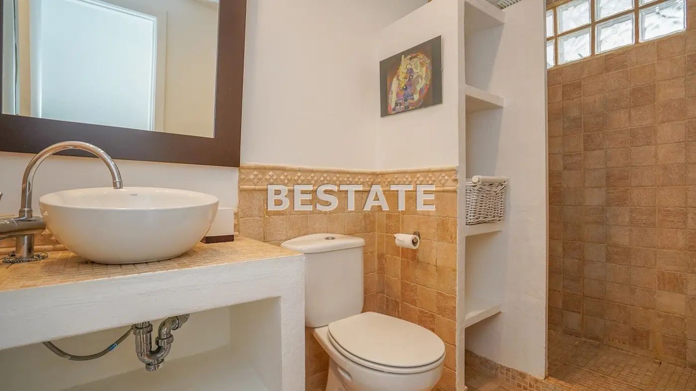 Mały domek z basenem, Alicante, Hiszpania