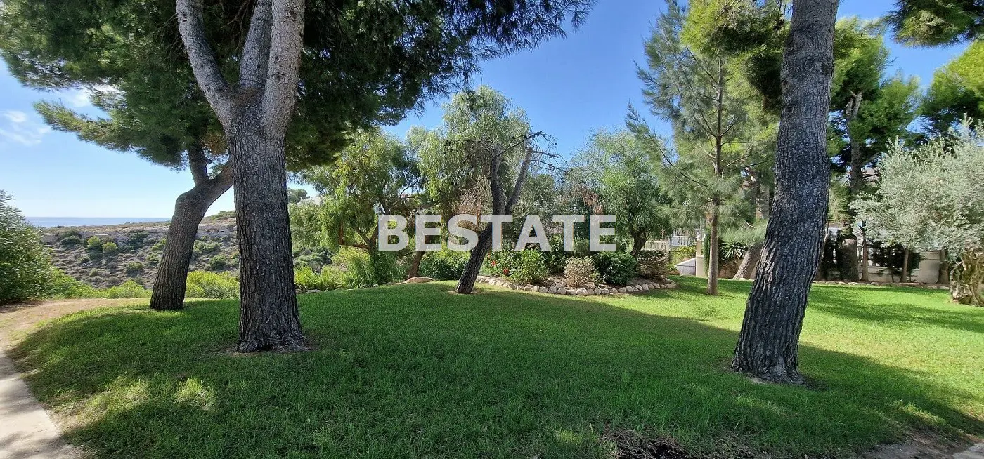 Mały domek z basenem, Alicante, Hiszpania