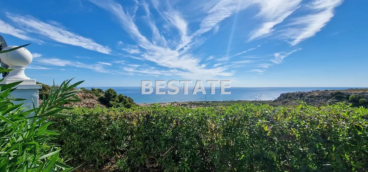 Mały domek z basenem, Alicante, Hiszpania