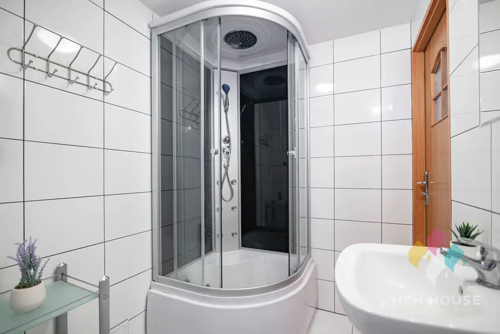 Kołatek, apartament nad jez. Pluszne