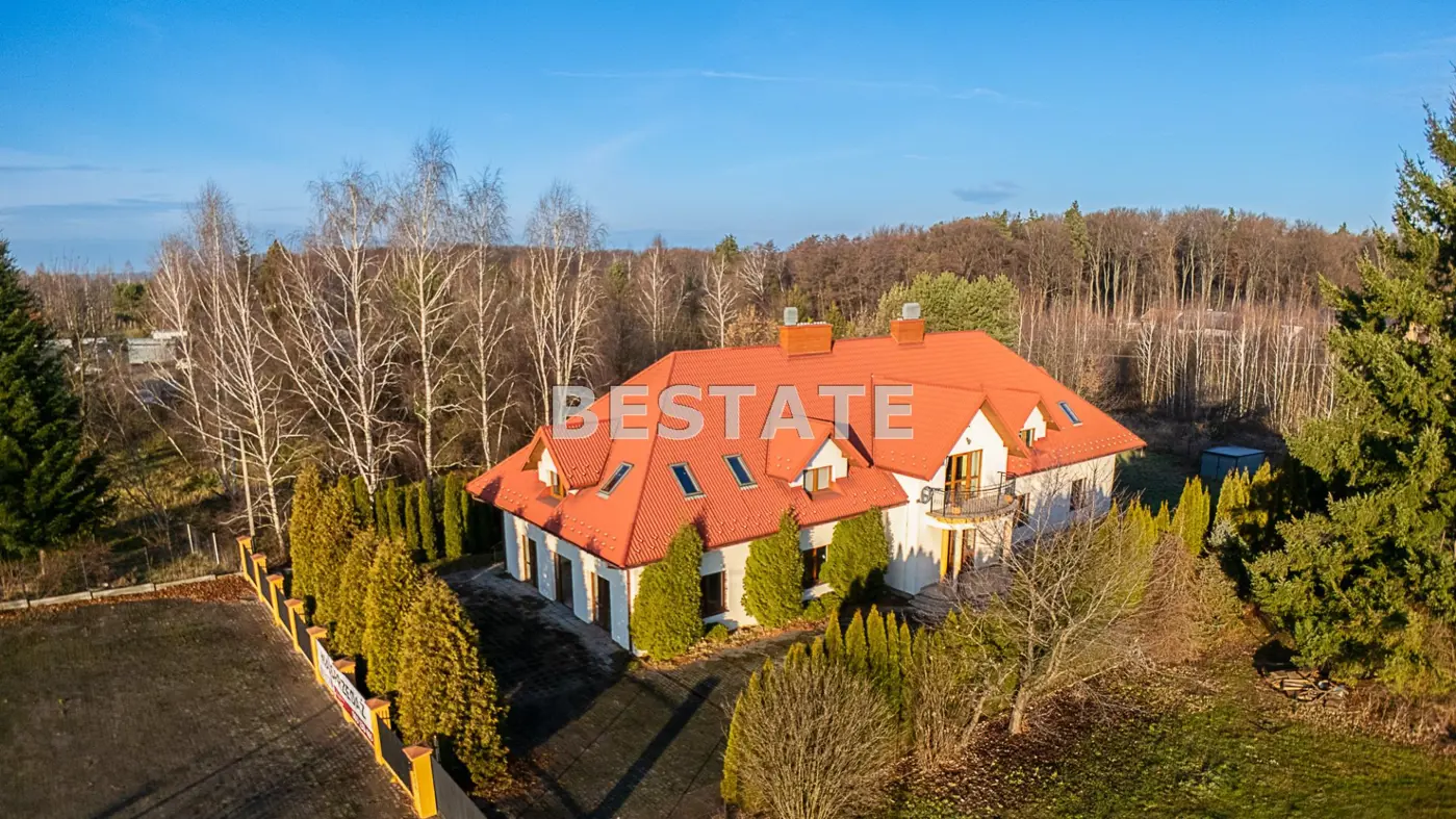 Budynek użytkowy 611,41m2 w Zgłobicach