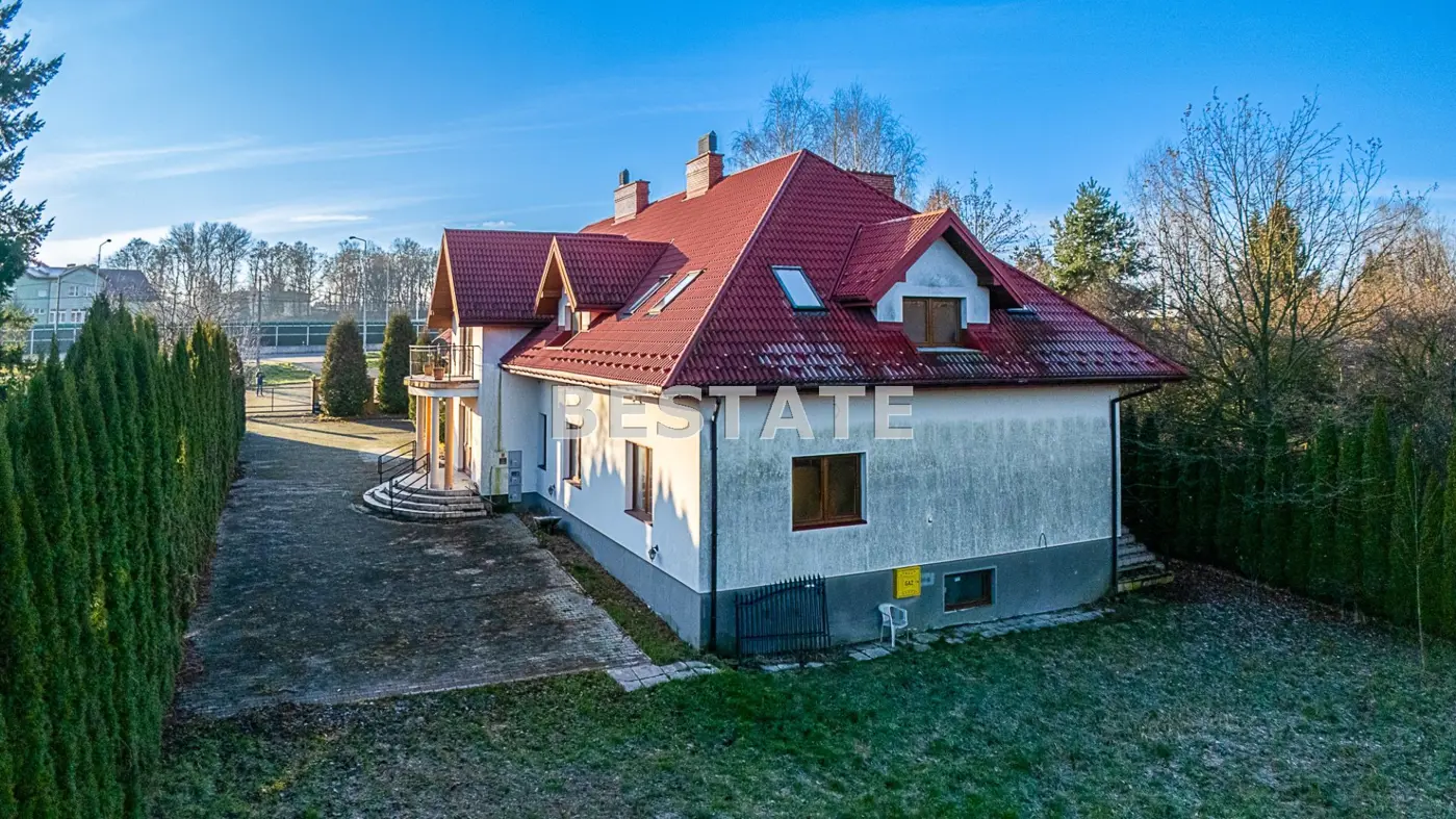 Budynek użytkowy 611,41m2 w Zgłobicach