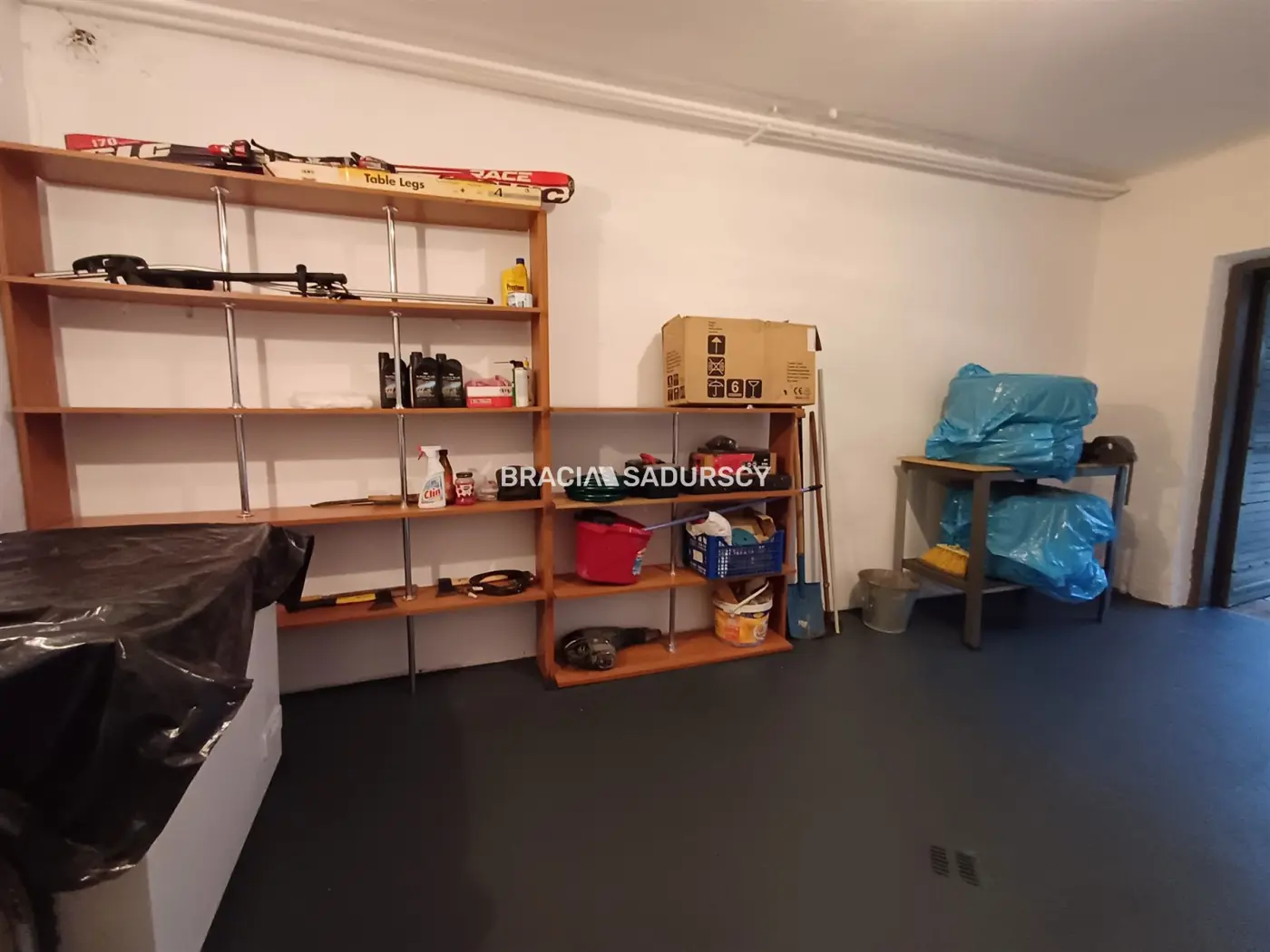 Garaż ul. Królewska, 18,2m