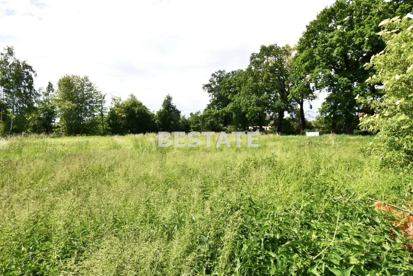 Pod zabudowę bliźniaczą lub szeregową.