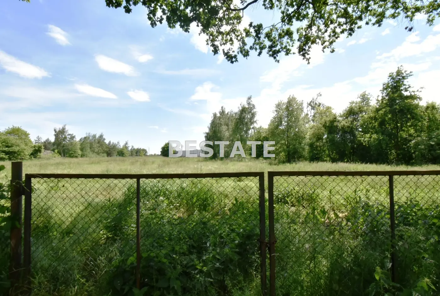 Pod zabudowę bliźniaczą lub szeregową.