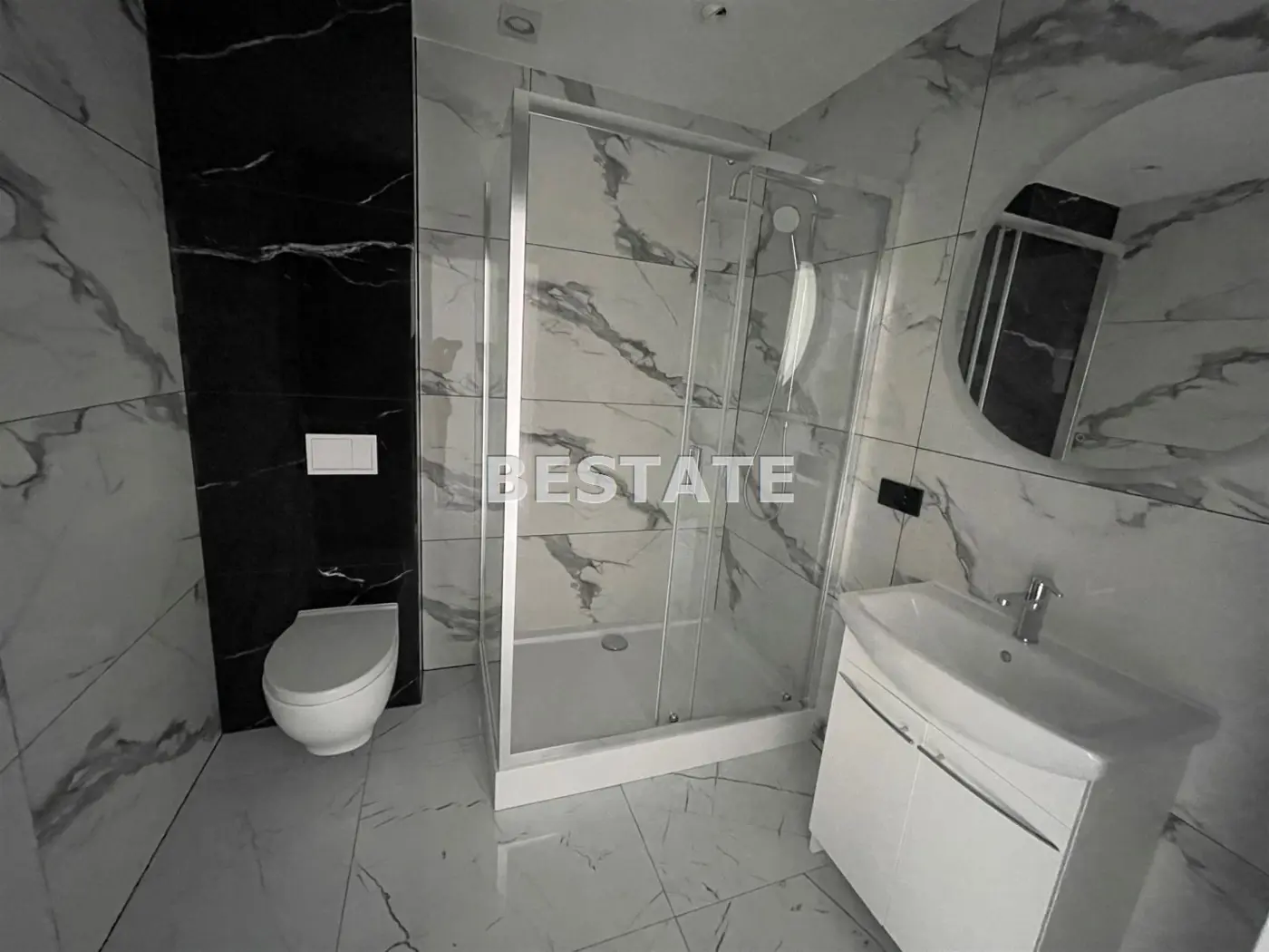 Przestronny apartament z dwoma balkonami, Bugaj