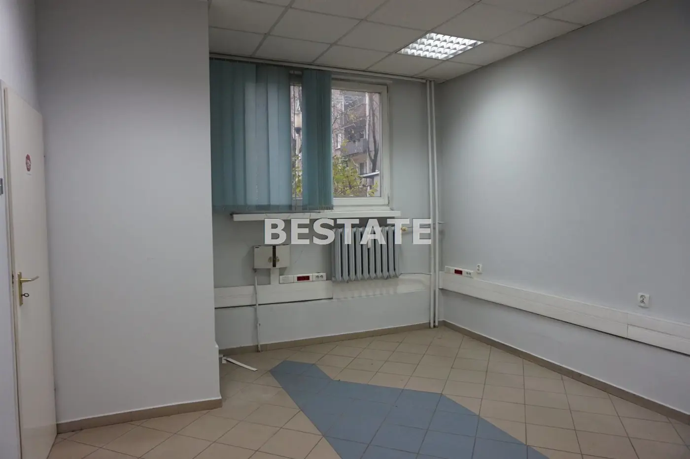 8 kawalerek w bloku mieszkalnym, Bugaj