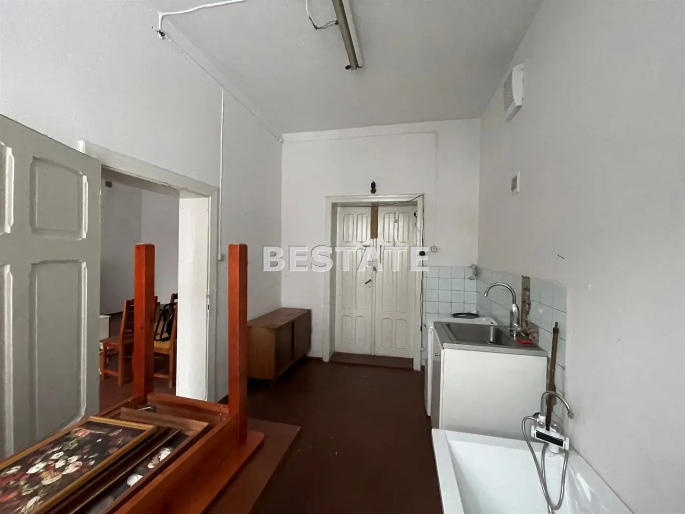 Bezczynszowa kawalerka z potencjałem w Centrum