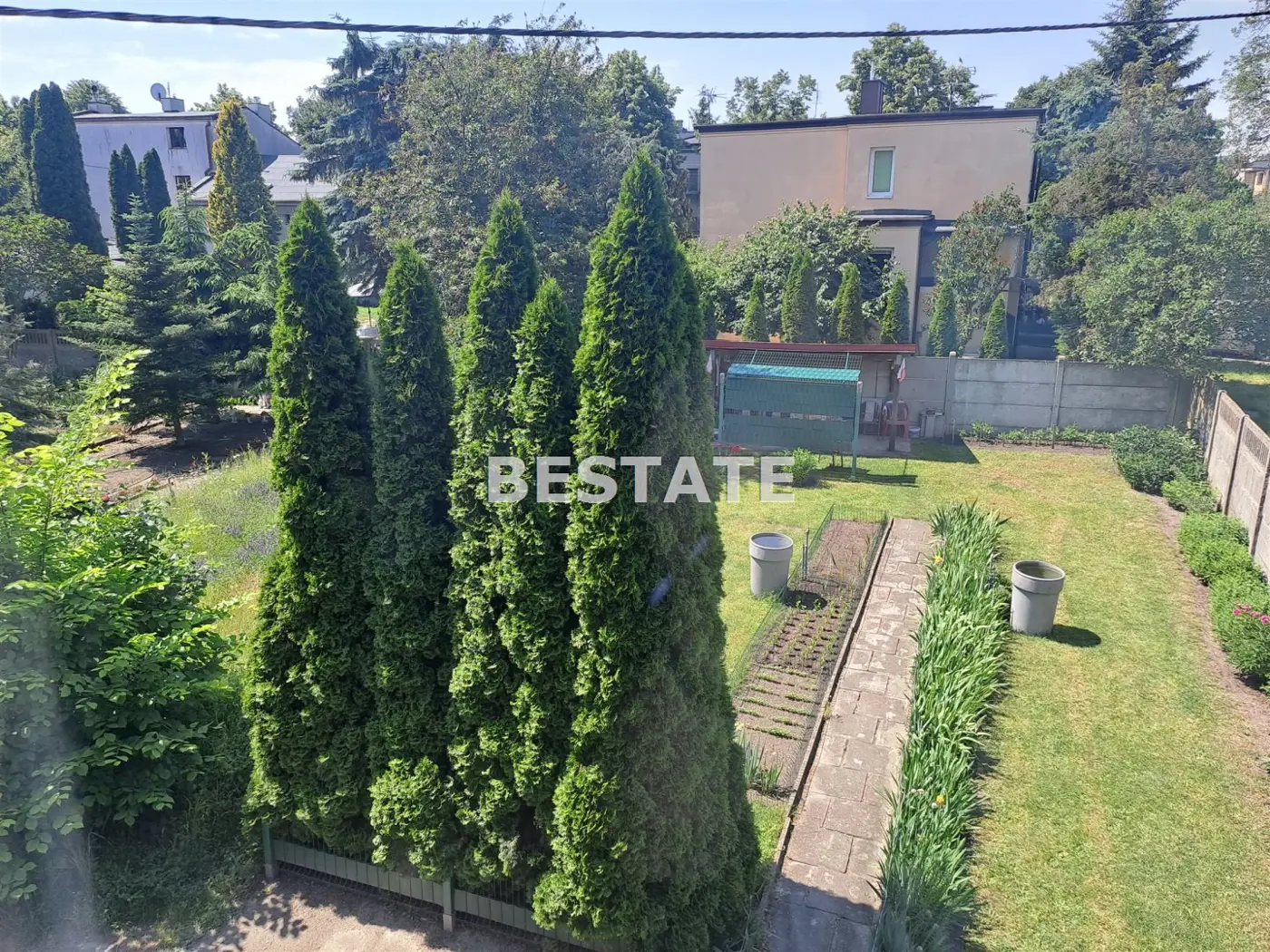 2 pokoje w zadbanej kamienicy, spokojna dzielnica