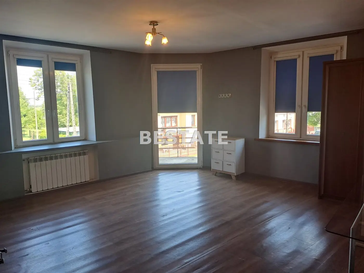 2 pokoje w zadbanej kamienicy, spokojna dzielnica