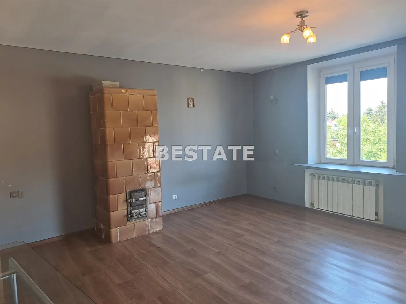 2 pokoje w zadbanej kamienicy, spokojna dzielnica