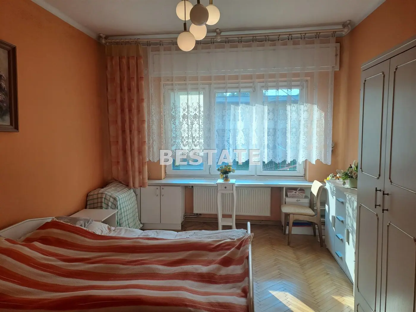 Bezczynszowe M-4 z ogrodem, miejscem postojowym