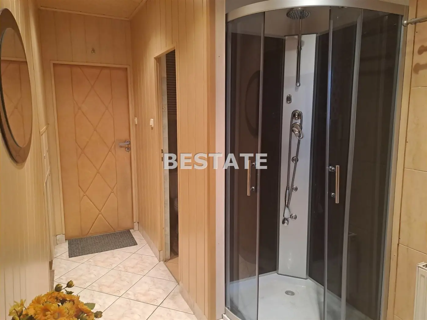 Bezczynszowe M-4 z ogrodem, miejscem postojowym