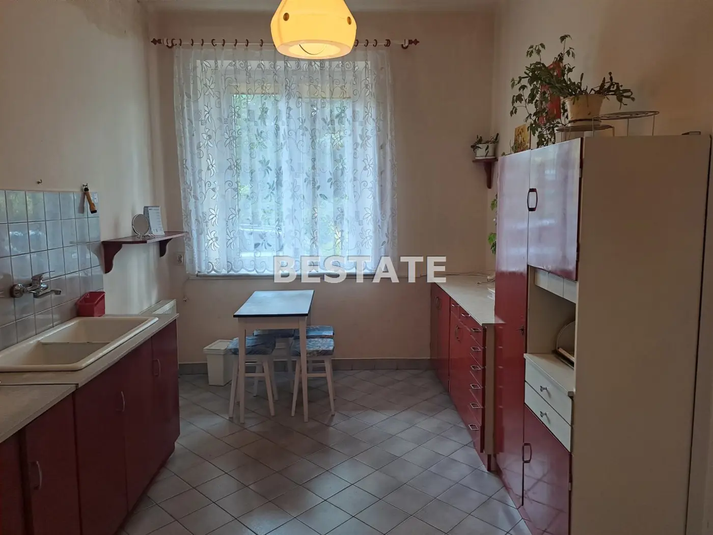 1/2 domu budynki gosp. działka