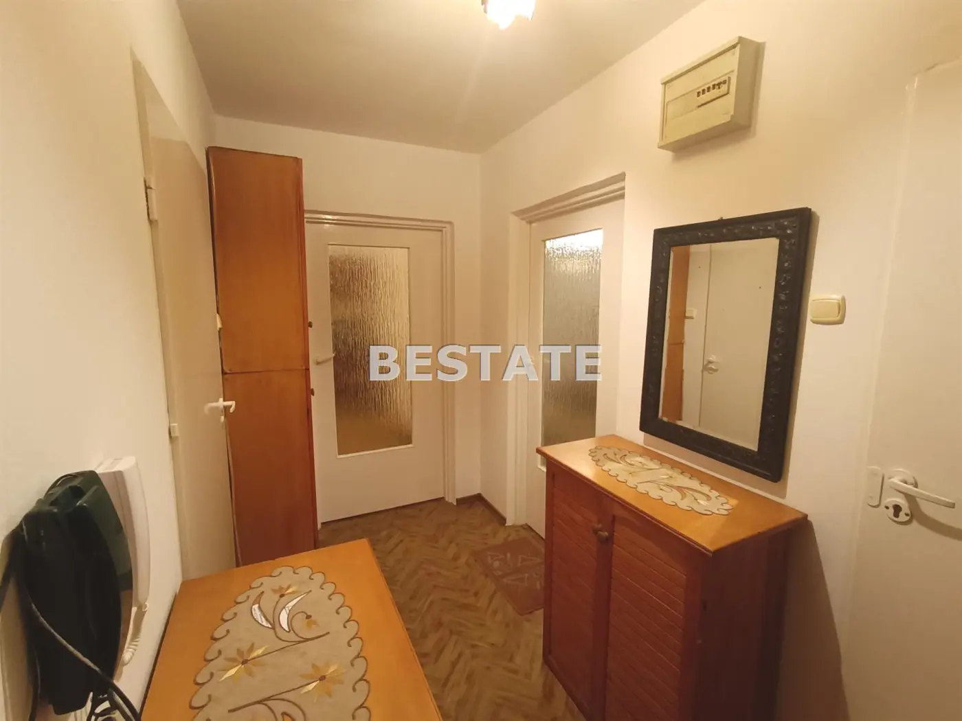 M3, duży zamknięty parking, centrum Pabianic