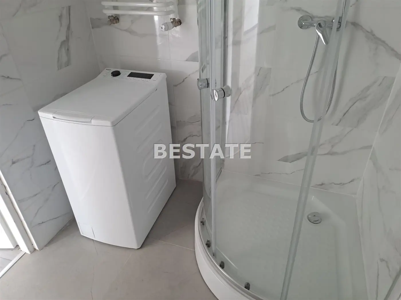 Apartament, 2 pokoje, winda, miejsce postojowe