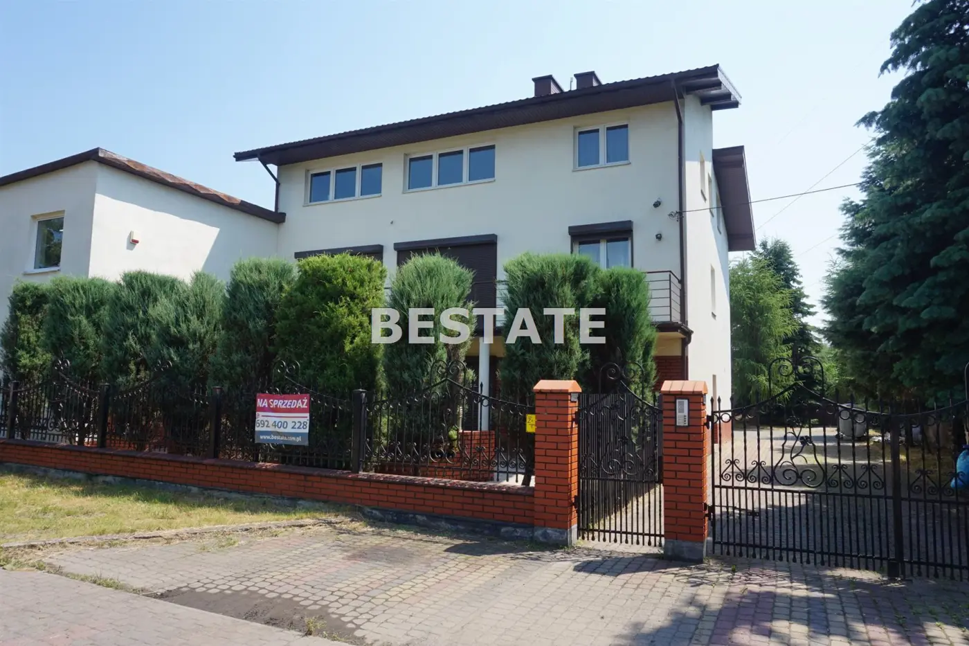 Budynek mieszkalny i produkcyjny, 640 m.kw