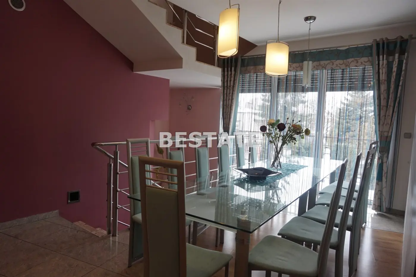 Budynek mieszkalny i produkcyjny, 640 m.kw