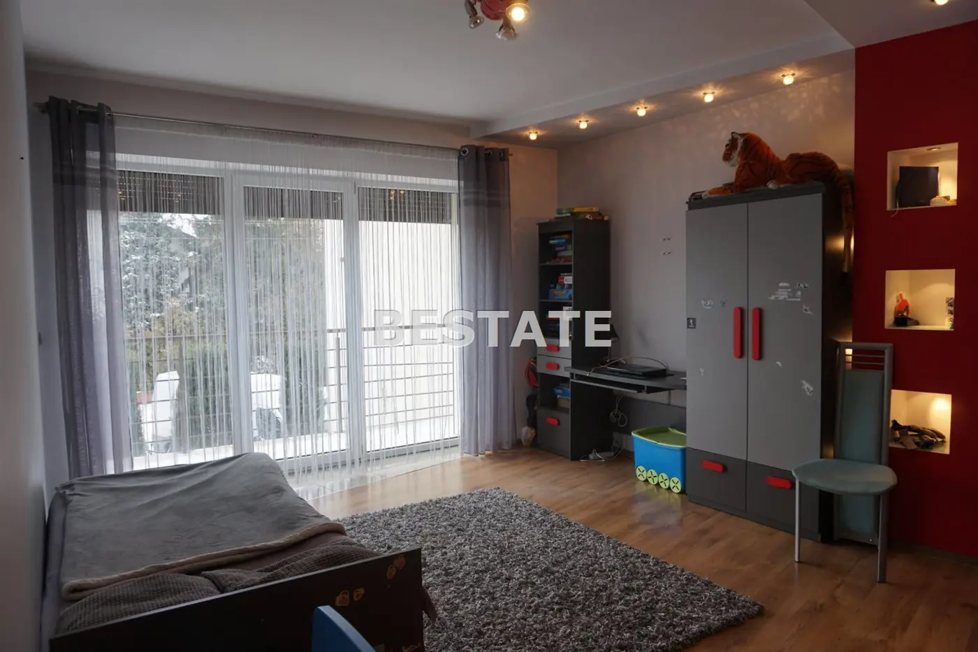 Budynek mieszkalny i produkcyjny, 640 m.kw