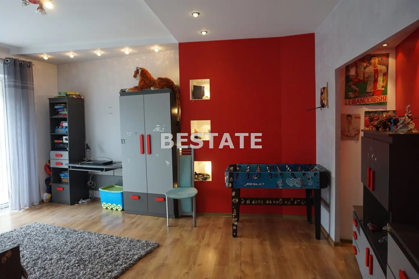 Budynek mieszkalny i produkcyjny, 640 m.kw