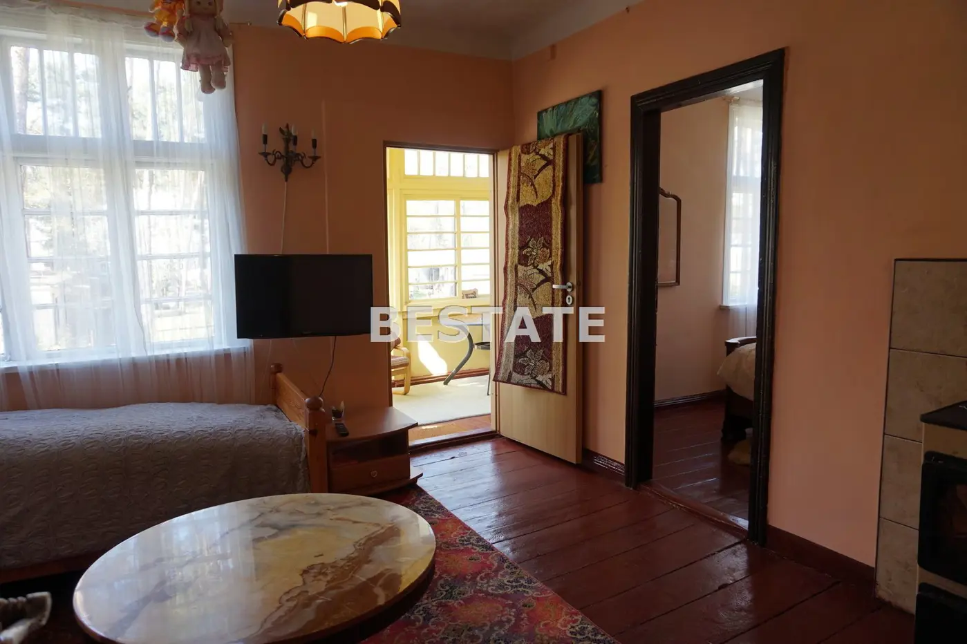 Dom/pensjonat w pobliżu lasu