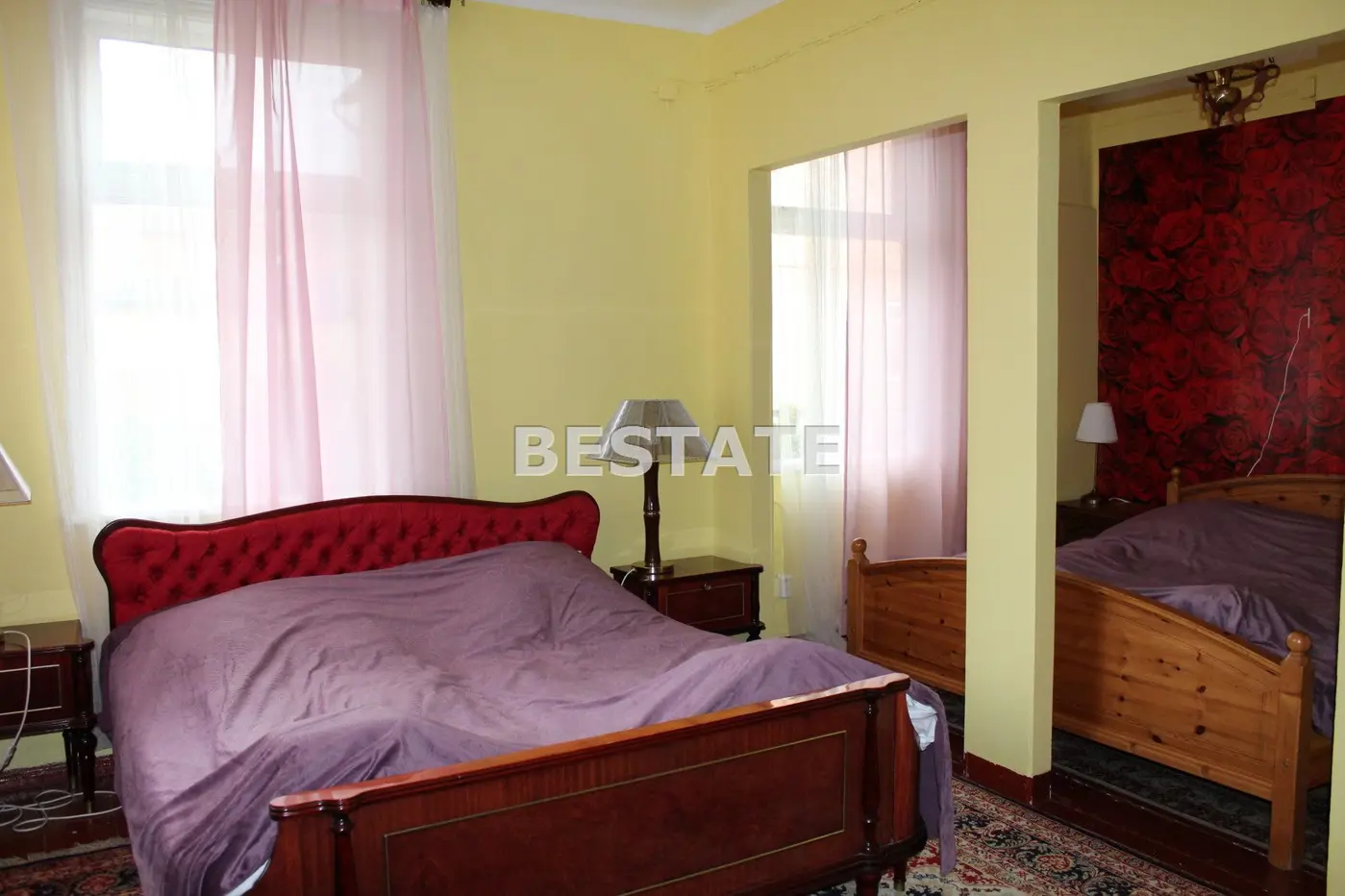 Dom/pensjonat w pobliżu lasu